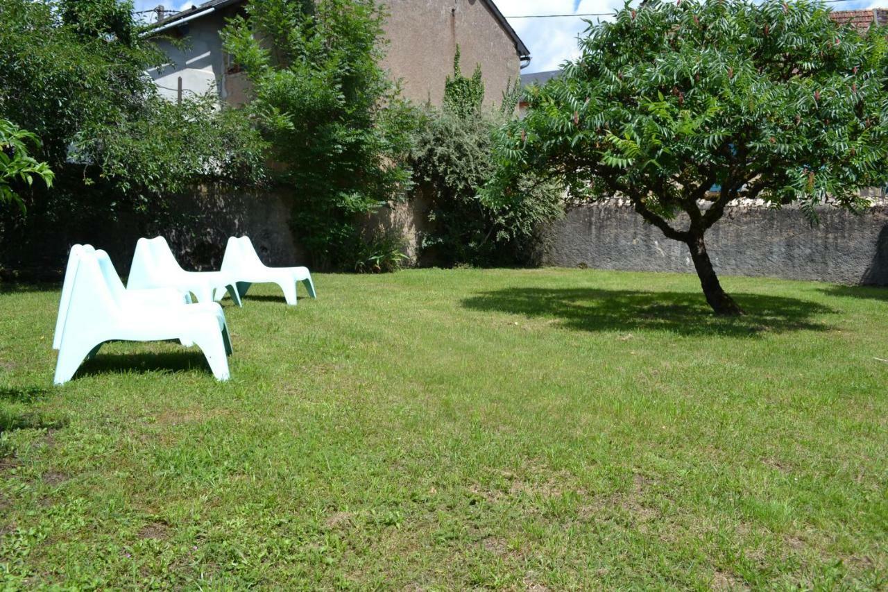Appartement Passe Partout Lucenay-l'Eveque Eksteriør bilde